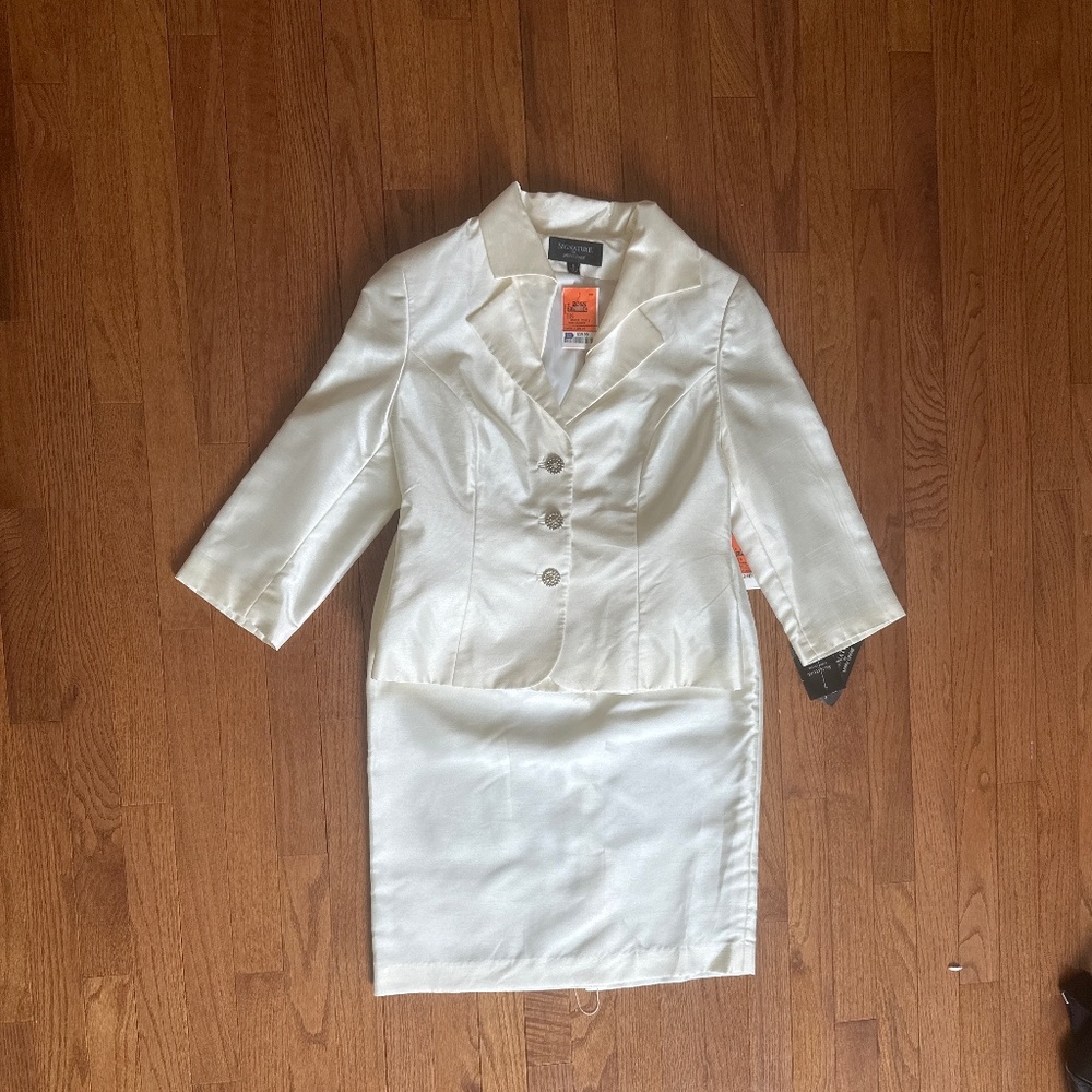 Brand new two piece suit
